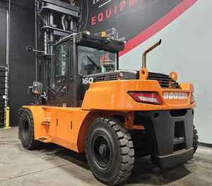 Oferta Exclusiva de Subasta para Montacargas Neumáticos D160S-7 2021 con Capacidad de Carga de 36000 LBS - Product Image 5