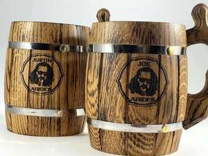 Taza vikinga de madera con grabado tallado a mano y moldura de latón - Product Image 4