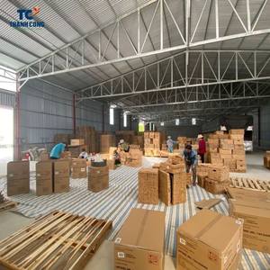 Meuble de rangement en rotin tissé avec un design intemporel pour les chambres de villégiature de luxe Design d'intérieur et espaces domestiques compacts - Product Image 4