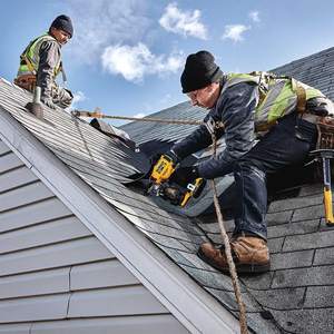 Clavadora Neumática Inalámbrica de 20V MAX sin Escobillas, con Inclinación de 15 Grados, sin Herramientas, con Bandeja para Clavos - Product Image 2