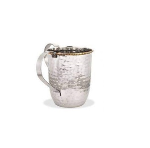 แก้วโลหะทันสมัยคุณภาพสูงที่มีด้ามจับขัดเงาสีทองและการออกแบบร่วมสมัยเพื่อการกักเก็บอุณหภูมิที่สมบูรณ์แบบ - Product Image 6