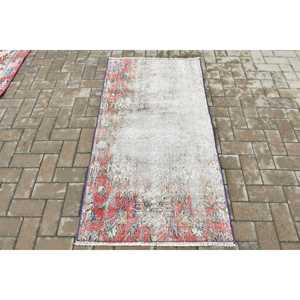 Alfombra Turca, Alfombra Pequeña de 2.6x4.9 pies, Alfombra con Borde Rojo - Product Image 1