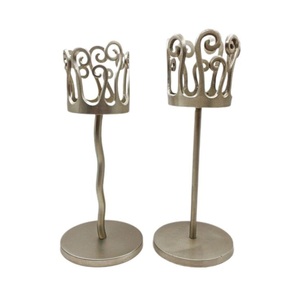 Bougeoir en métal finition antique bougeoir pour éclairage et décoration de la maison ensemble bougeoir décoratif élégant - Product Image 2