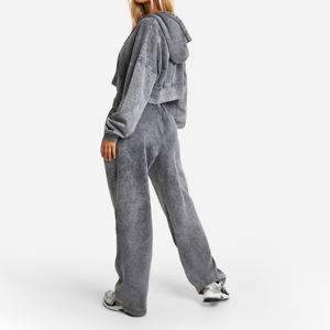 Chándal con apliques de fabricante, Conjunto de sudadera con capucha y pantalones de chándal recortados con lavado ácido para mujer - Product Image 4