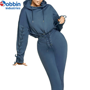 Chándal de entrenamiento de dos piezas decorado con estilo Teasel para mujer, pantalón de Jogger con capucha y diseño frontal Teasel, nueva tendencia de invierno - Product Image 1
