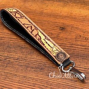 ของขวัญส่งเสริมการขายพวงกุญแจรูปห่วงรูปตัวดีแบบกำหนดเอง2025พวงกุญแจสายรัดข้อมือทำจากโลหะ - Product Image 1