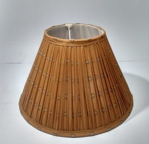 Bespoke โคมไฟขนาดเล็กที่ทำด้วยมือจากผ้าลินินผ้าฝ้ายสีขาวพรีเมี่ยมสำหรับการตกแต่งห้องนั่งเล่นที่ทันสมัย - Product Image 4