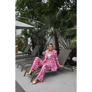 Ensemble blazer et pantalon fuchsia en gros - Product Image 4