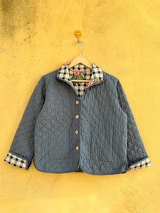 เสื้อแจ็คเก็ตผู้หญิงผ้าฝ้าย 100% ระบายอากาศได้ดี สไตล์ลำลอง แบบควิลท์ กลับด้านได้ เป็นมิตรกับสิ่งแวดล้อม ลายดอกไม้วาดมือ แถบสีตัดกัน ใส่ได้ทุกฤดู - Product Image 2