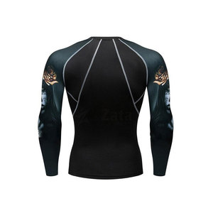เสื้อแรชการ์ดผู้ชาย ดีไซน์ล่าสุด แบรนด์ ZATA SPORTS สีดำ แขนยาว รับสกรีนโลโก้ ผลิตจากโพลีเอสเตอร์ 100% แห้งเร็ว เป็นมิตรกับสิ่งแวดล้อม - Product Image 6