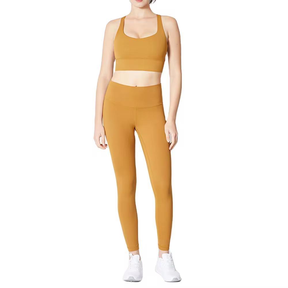 Wholesale 2 Piece Yoga Fitness Gym Clothes Women High Quality Customized Printing Light Weight Quick Dry Yoga Set