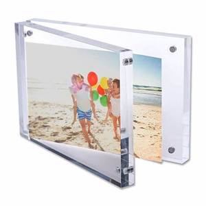 Marco Magnético Cuadrado de Acrílico 4x6 para Fotos, Ecológico, Elegante y Transparente, para Fácil Colocación en Refrigeradores y Superficies Metálicas - Product Image 5