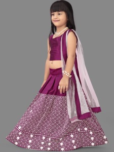 Conjunto de Lehenga Largo hasta el Suelo con Bordado y Top Corto sin Mangas para Niñas de Shoryam Fashion |   Traje de Invitado para Fiesta de Boda India para Niños - Product Image 3