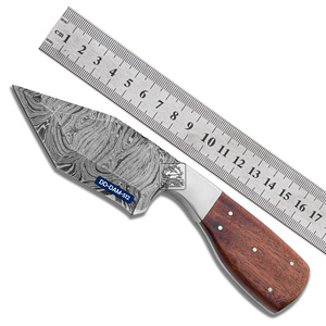 Cuchillo de caza hecho a mano con hoja de acero de refuerzo de acero damasco y mango de madera de caoba y Funda de cuero en relieve - Product Image 3