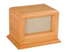 Urnas de cremación de madera modernas hechas a mano personalizadas para hombre y mujer urnas funerarias y funerarias decorativas a bajo precio - Product Image 2