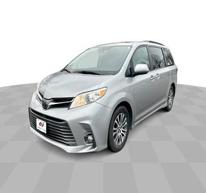 Toyota Sienna SE Premium 2020 de Primera Calidad para la UE, 8 Pasajeros, Tracción Delantera, Motor V6 de 3.5L SMPI DOHC, Transmisión Automática de 8 Velocidades - Product Image 3