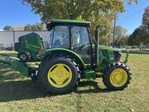 Tracteur agricole à roues d'occasion John Deere 5075M 2025, 75 CV avec moteur et boîte de vitesses Cummins, 27000 kg, 0-2000 heures - Product Image 4