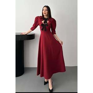 Vestido Largo Color Borgoña con Abertura Frontal y Detalle de Lazo - Borgoña - Product Image 2