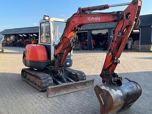 Mini excavadora Kubota KX 121-3A usada y económica - Product Image 2