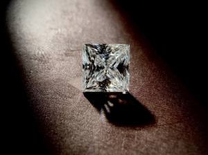 Diamante Cultivado en Laboratorio de Corte Brillante Redondo de 1.04 Quilates, Claridad VVS2/E, Color Claro de Fantasía Certificado, Piedra Suelta para Joyería - Product Image 2