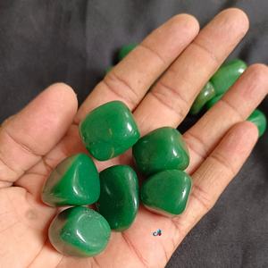 Figurine en cristal de jade vert à forte demande sculptée décoration de la maison avec thème du bouddhisme cadeau d'énergie spirituelle prix de gros - Product Image 2