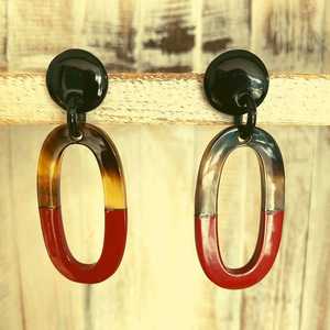 Boucles d'oreilles en corne pour femmes avec cornes Beau design Nouveaux bijoux de mode à prix - Product Image 2