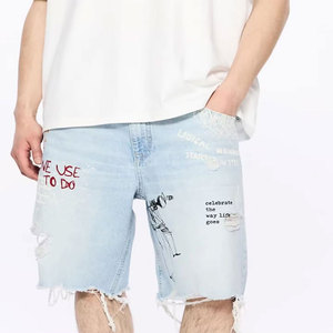 กางเกงขาสั้นผู้ชายสไตล์ไฮสตรีทผ้าแคนวาสสีอ่อน ห้ากระเป๋า เอวยางยืด ลายเรียบ ปี 2024 - Product Image 1