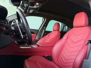 Listo para Enviar: Maserati Grecale Modena Folgore AWD 2025 Seminuevo, Grado DIY, Garantía de 3 Años, Origen EE. UU. - Product Image 2