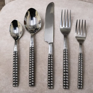 Couverts à finition miroir Couverts en acier inoxydable poli Couverts résistants à la rouille Couverts en acier inoxydable de qualité alimentaire Premium - Product Image 2