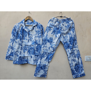 Conjunto de pijama de mujer azul y blanco con estampado floral elegante, tela de alta calidad, ajuste térmico relajado, cómodo, duradero, Verano - Product Image 1