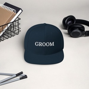 6 - panels Groom Snapback Hats Classic Fit, Flat Brim, Perfect Style Great Gift Chapeaux brodés Impression numérique par Injae Vina - Product Image 6