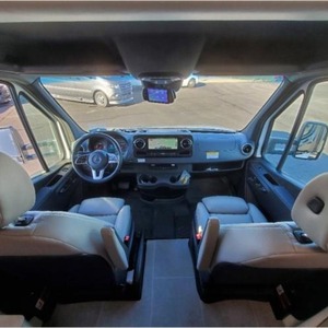 รถพ่วง2024มือสองสำหรับการเดินทางเพื่อพักผ่อน U 2 4 M B L Class B + Camper - Product Image 6