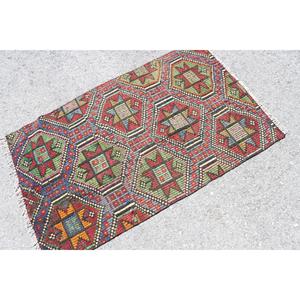 Alfombra Turca Vintage Pequeña de 2.7x4.5 pies, Alfombra Oriental Roja de Lana - Product Image 2
