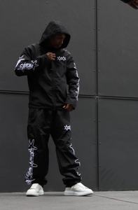 Chaqueta bordada de verano de alta calidad para hombre, chaqueta de concha suave personalizada, pantalones, chándal, conjunto corto cortavientos de bloque de Color para hombre - Product Image 3