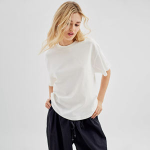 Camiseta de lujo de gran tamaño para mujer, ropa de calle 100% de algodón con hombros caídos, Top de moda holgado, camisetas en blanco Premium con logotipo personalizado - Product Image 1