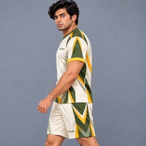 SALEH Ensemble de football pour homme en sublimation, vert et jaune, respirant, en polyester, maillot et short - Product Image 5