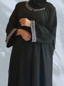 Vente en gros Abaya de luxe en satin conçue sur mesure vêtements islamiques hauts pour femmes adultes petites tailles de XS-XXL manches à volants en soie - Product Image 3