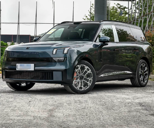 รถยนต์มือสอง Lynk & Co 900 SUV ปี 2025 รุ่นใหม่ล่าสุด ประสิทธิภาพสูง แบบปลั๊กอินไฮบริด เหมาะสำหรับการเดินทางท่องเที่ยวแบบครอบครัวและการเดินทางในเมือง - Product Image 2