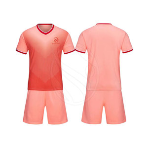 Uniforme de fútbol teñido liso al por mayor de entrenamiento con el mejor precio, fabricante de Pakistán, uniforme de fútbol para venta en línea - Product Image 1