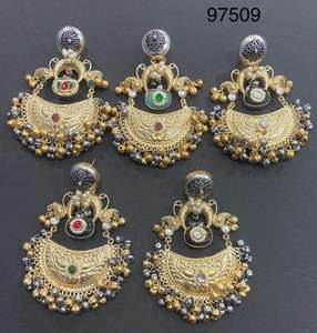Pendientes de gota de agua de aleación al por mayor, joyería chapada en oro, pendientes indios de moda, Jhumka con colgante para mujer - Product Image 1