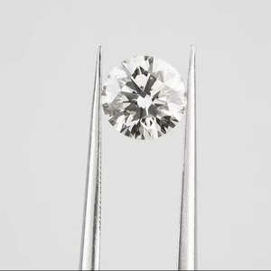 แหวนหมั้นเพชรเพาะเลี้ยงคุณภาพสูง ดีไซน์ทันสมัย สี D ความสะอาด VS1 ได้รับการรับรองจาก IGI น้ำหนัก 2 กะรัต ขัดเงา จาก Rudra Jewels - Product Image 1