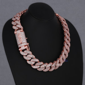 Custom Jewelry Crafted With Luxurious 925 Silver Sparkling VVS Clarity Moissanite Sparkling Brilliance Diamond Cuban Chain - Product Image 3