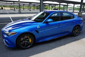 Alfa Romeo Giulia Quadrifoglio 2018 Usado en Perfectas Condiciones, 505 hp, Motor V6 Twin-Turbo, Asientos de Carreras S-parco de Fibra de Carbono - Product Image 5