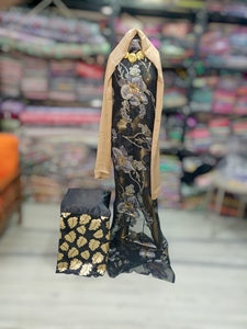 ผ้าคลุมไหล่สีขาวและสีม่วงแบบเป็นมิตรต่อสิ่งแวดล้อม รุ่น Slub Fransawi Dirac |   เสื้อผ้าหรูหราสำหรับงานแต่งงานและงานเลี้ยงสำหรับเด็กผู้หญิง - Product Image 3