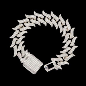 High on Demand Fashion <b>Diamond</b> Cuban Chain <b>Necklace</b> for Wedding or Birthday and Gift Use Available at Factory Price - Product Image 2