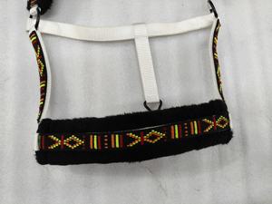 Adeefa Enterprises - Licol pour cheval rembourré et doux avec doublure en polaire noire, tête de licol en nylon réglable pour chevaux. - Product Image 3