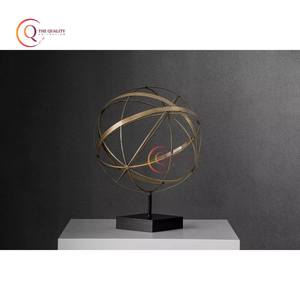 Sculptures d'art en métal doré de Style traditionnel de haute qualité Statue de décor de Table abstraite pour ornement d'or de bureau à domicile - Product Image 2