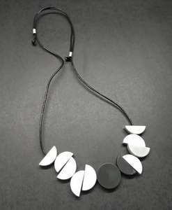 Impressionnant Design Résine Collier Bohême À La Main Résine Pendentif Collier Utiliser Fête De Mariage Et Bureau - Product Image 1