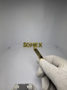 Pinzas para pestañas Pinzas de extensión de pestañas con agarre dorado de alta calidad - Product Image 6