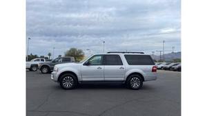 SUV 2022 Édition Limitée Transmission Automatique 360° Sièges en Cuir Toit Ouvrant Panoramique Feux Diurnes LED 4x4 Voiture d'Occasion - Product Image 4